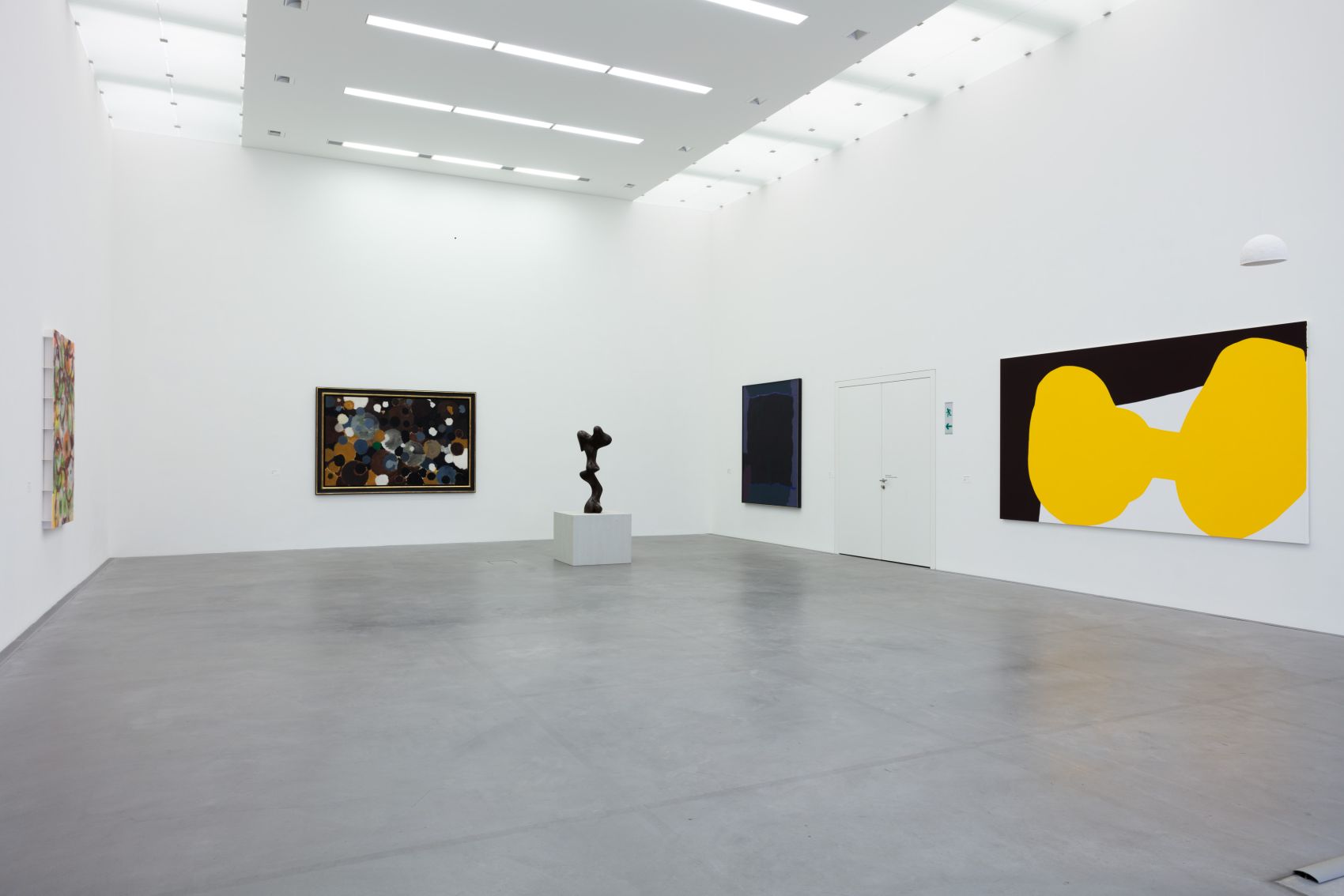 Ausstellungsansicht, Collecting : Revisited DER WELT VIEL TIEFE WELTEN,6.11.2022 – 5.3.2023, Kunsthalle Appenzell, Foto: KMA