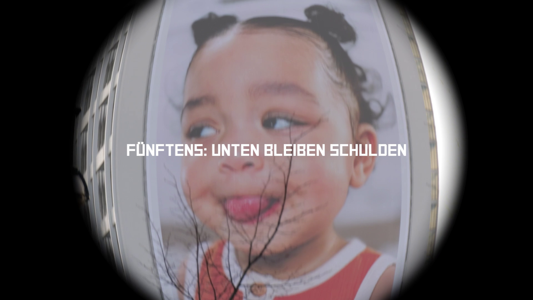 Daniel Kurth, Schere, Klasse, Kapital, 2024, Videostill Daniel Kurth, Schere, Klasse, Kapital, 2024, Videostill