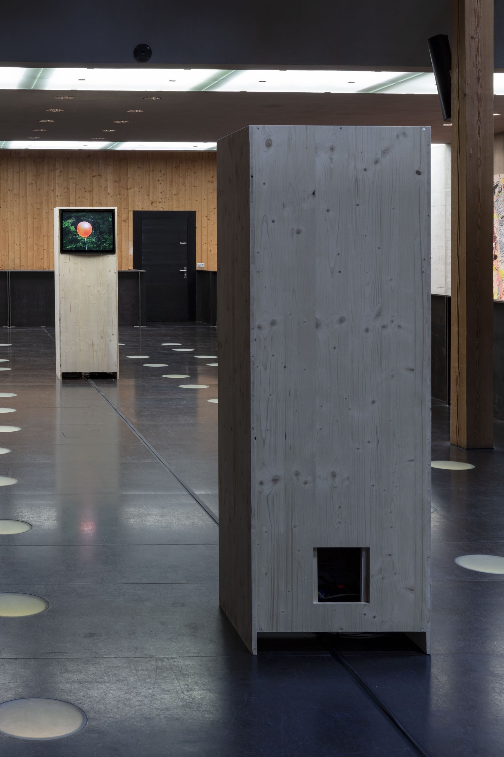 Ausstellungsansicht, Roman Signer. Filme, Kunsthalle Appenzell, CH, 25.5. – 14.9.2025, Foto: Stefan Rohner