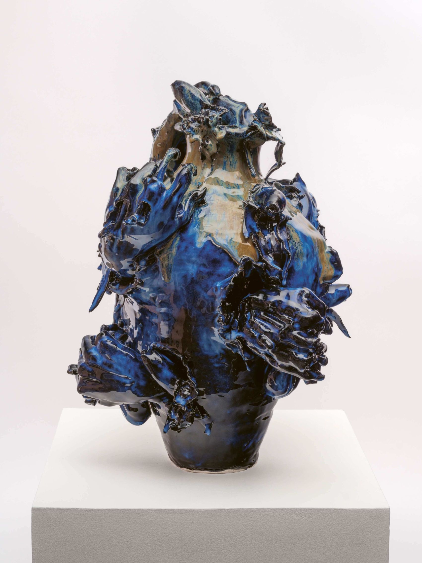 Raum10_LM182_2 Lindsey Mendick, Over My Dead Body, 2024, Courtesy of Carl Freedman Gallery & Lindsey Mendick, photo: Ollie Harrop