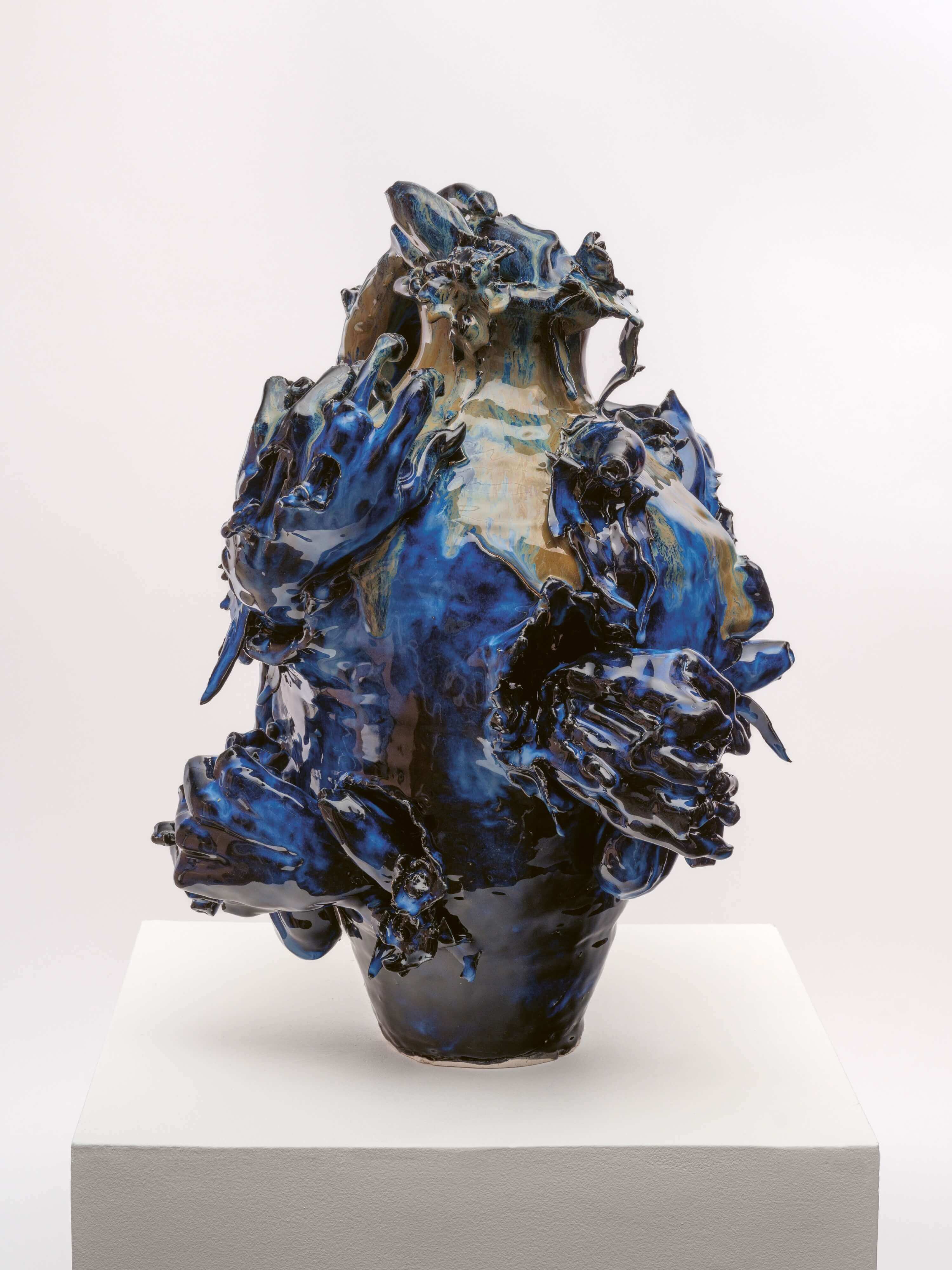 Raum10_LM182_2 Lindsey Mendick, Over My Dead Body, 2024, Courtesy of Carl Freedman Gallery & Lindsey Mendick, photo: Ollie Harrop