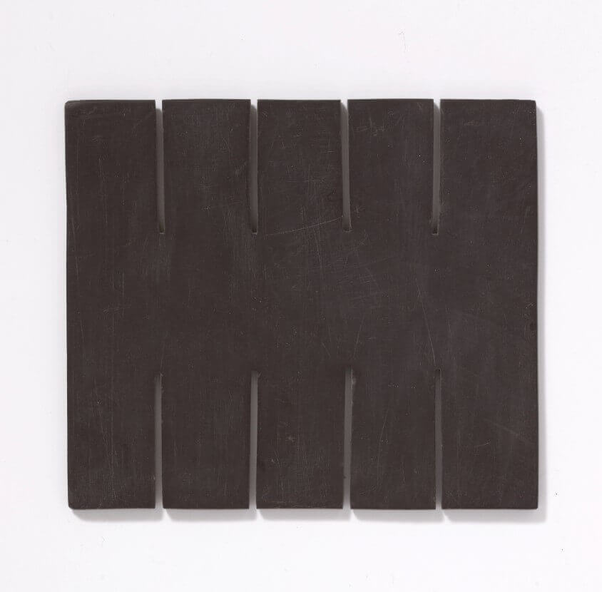 Kim Lim, Untitled Relief, 1995, Courtesy Kim Lim Estate / Turnbull Studio, © 2024, ProLitteris, Zurich