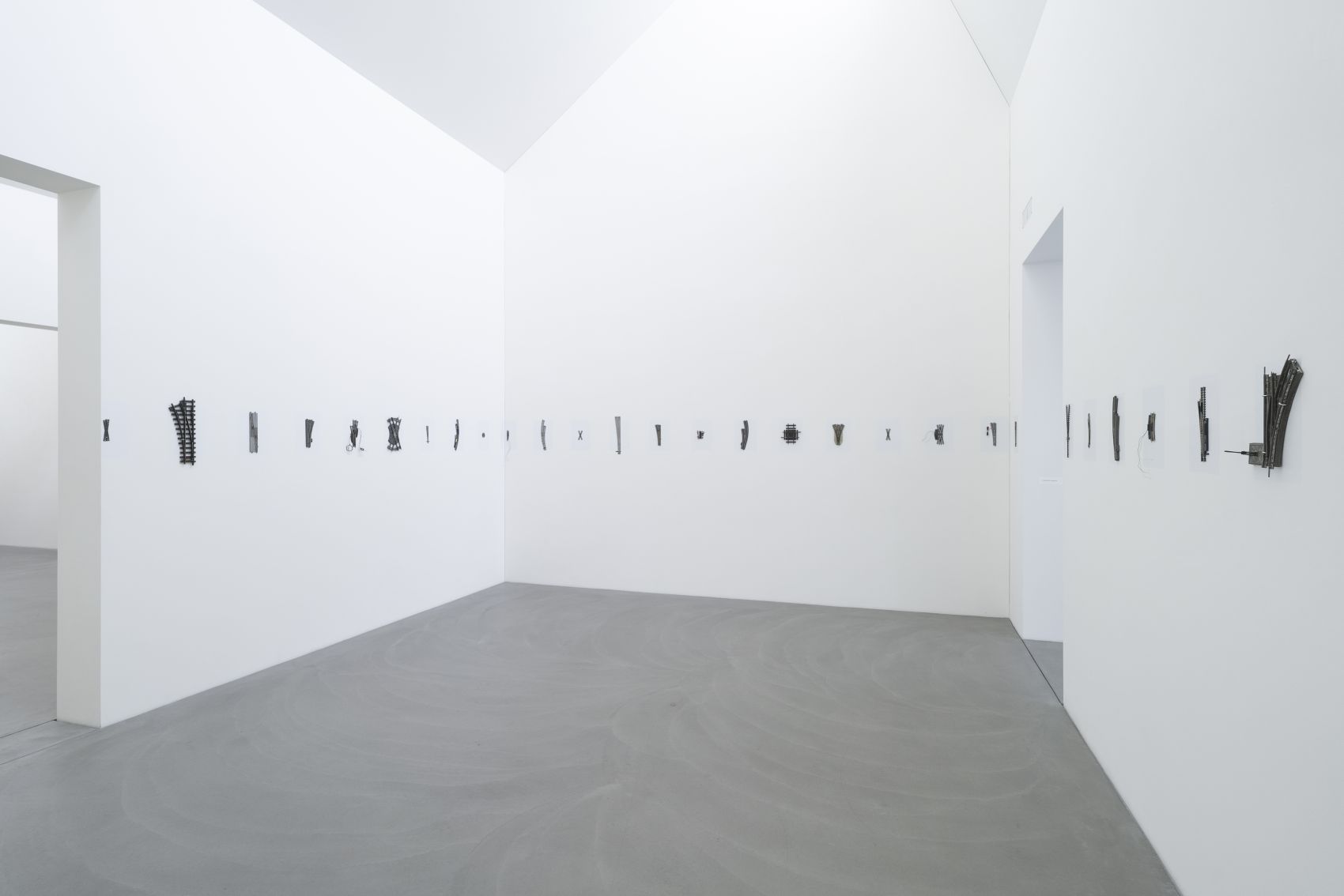 Plattform 24 LEEVI TOJIA, strata of (latent) practices, 2024, Ausstellungsansicht Plattform24, Kunstmuseum Appenzell, ©Claude Barrault