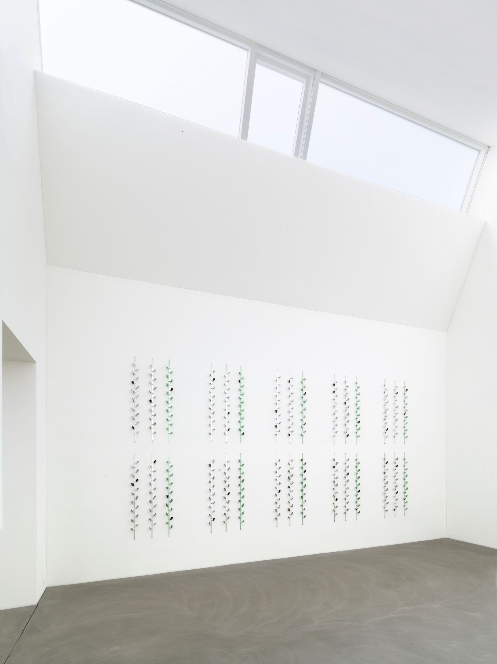 
Ausstellungsansicht, Alice Channer. Heavy Metals / Silk Cut, 2.7. – 8.10.2023, Kunstmuseum / Kunsthalle Appenzell, Foto: Roman März
