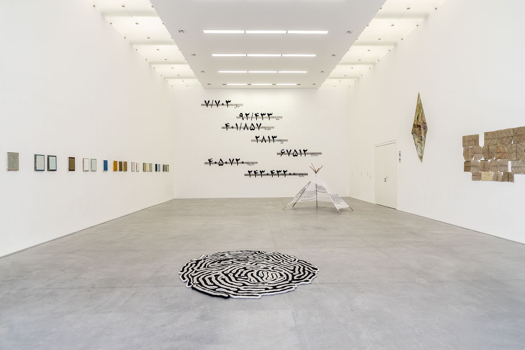 Ausstellungsansicht, Heimspiel 21. Zeitgenössische Kunst aus der Region, 11.12.2021 – 30.1.2022, Kunsthalle Appenzell, Foto: Anna Tina Eberhard