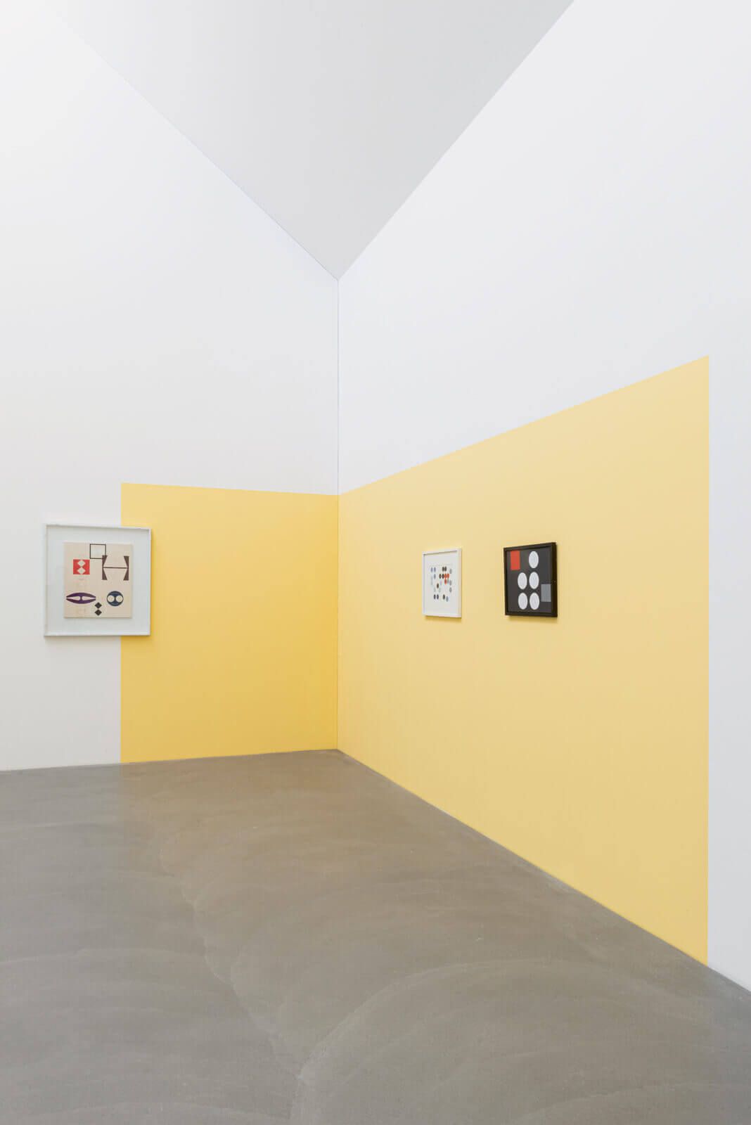 Ausstellungsansicht, Allianzen. Arp / Taeuber-Arp / Bill, Kunstmuseum Appenzell, 05.05. – 06.10.2024, Foto: Ueli Alder