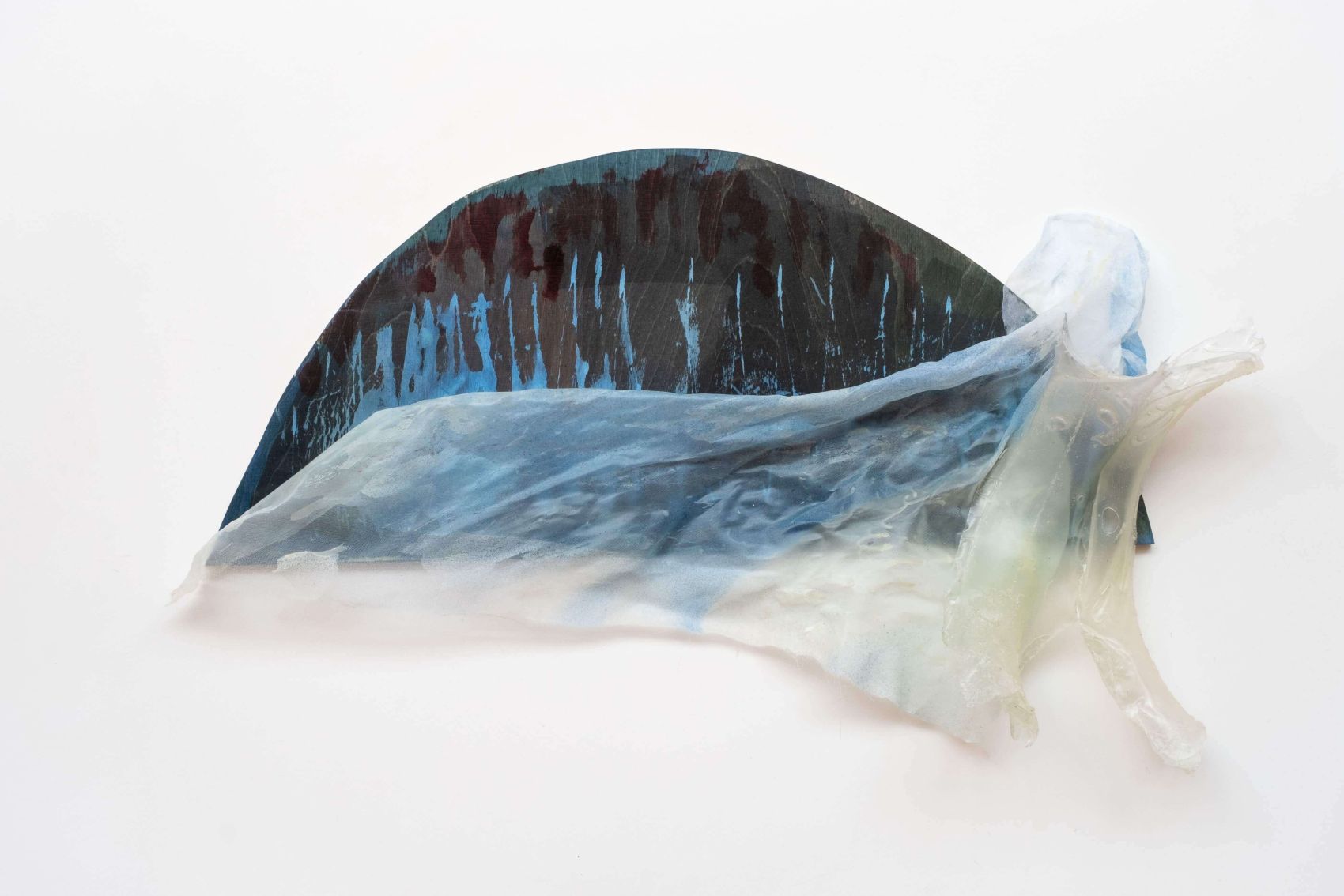 Daiga Grantina, Blue Sun, 2022, Courtesy the artist and Emalin, London, photo: Toan Vu-Huu